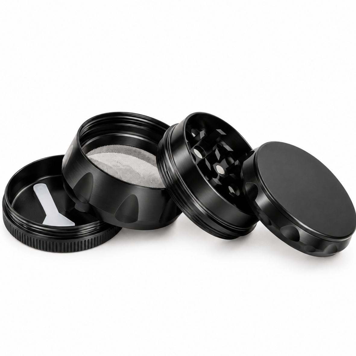 Černá kovová drtička na bylinky 36 mm – čtyřdílná